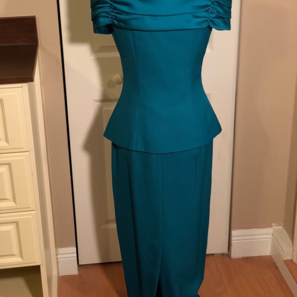 Formal - Picture 4 of 5